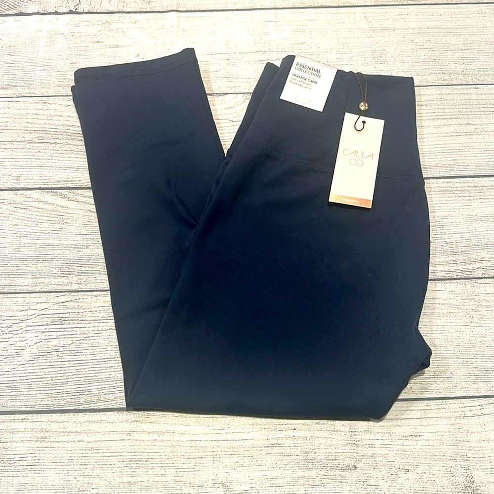 Women’s Calia Essential Collection High Rise Capri size M Dark Ocean